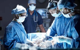 Médicos de Jefferson Health atienden a mujeres latinas con cáncer de mama