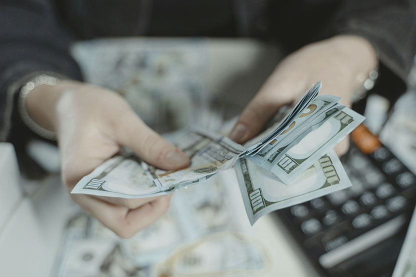 Invertir ya no es exclusivo de expertos: hoy es una herramienta poderosa para mujeres que buscan independencia económica, crecimiento patrimonial y control total sobre su futuro financiero.